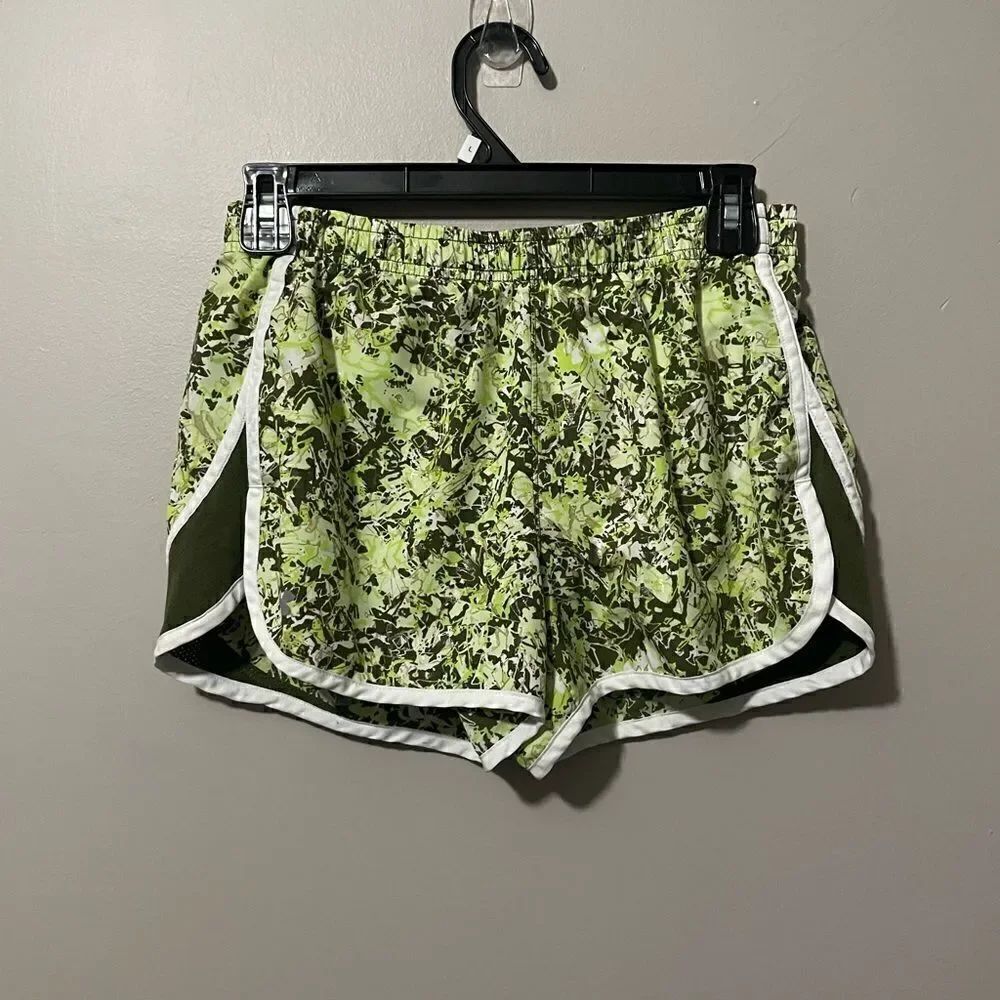 Under Armour shorts size S